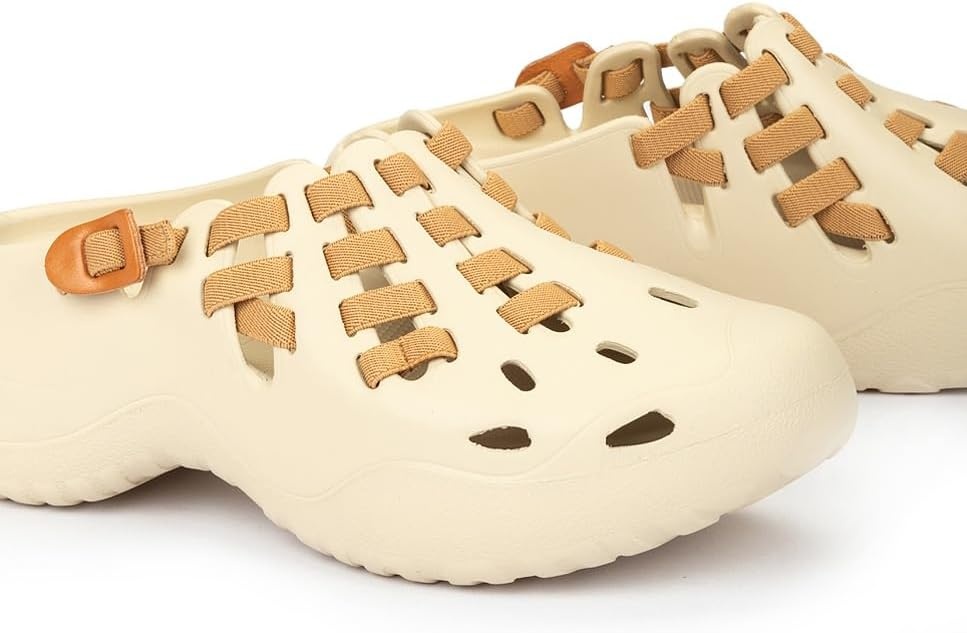 PIKOLINOS Romana W8G-0520E Women’s Clogs(Cream)